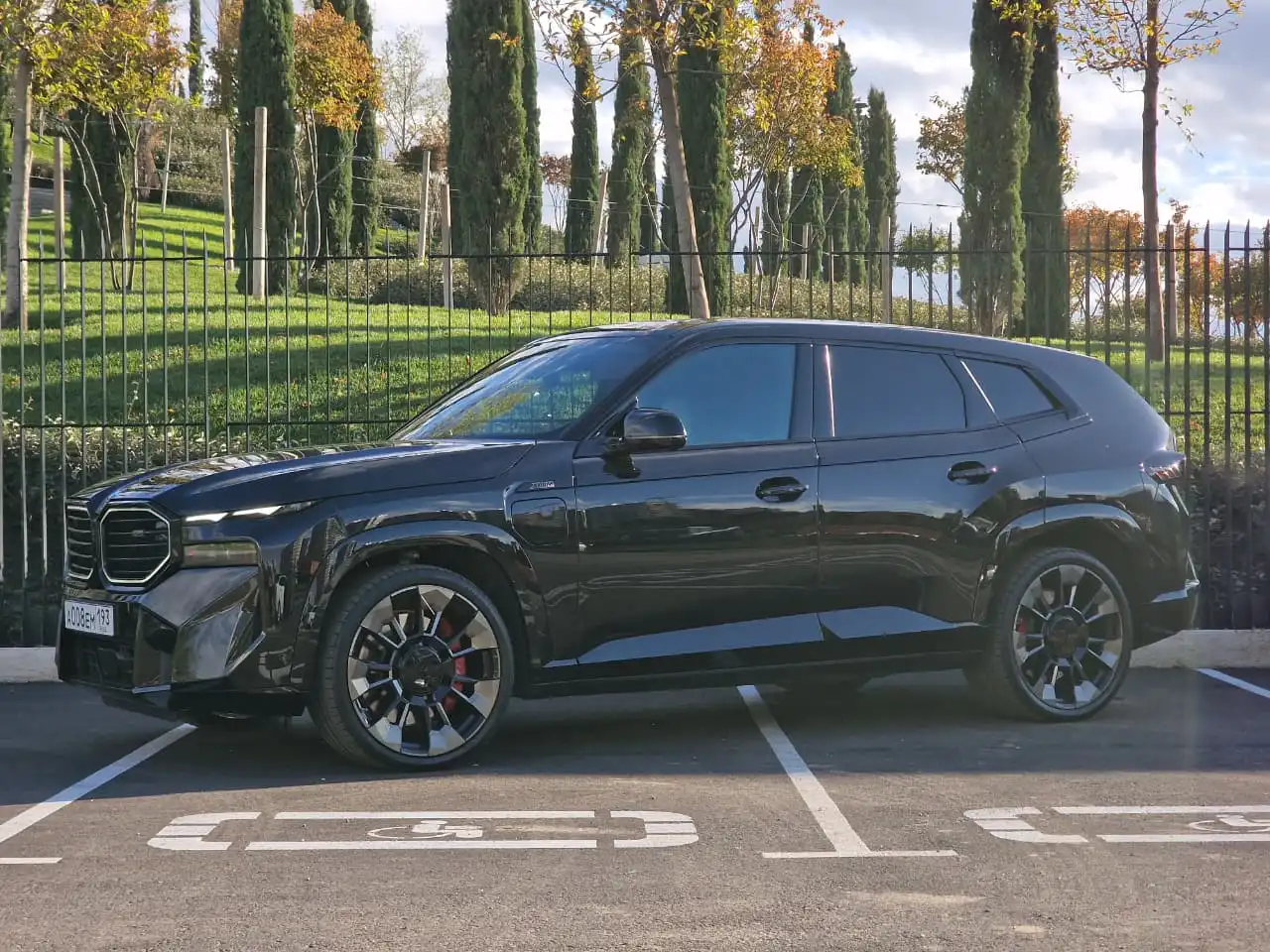 BMW XM 2023 года выпуска с пробегом 27900 км - Легковые автомобили (Авто) в Краснодар