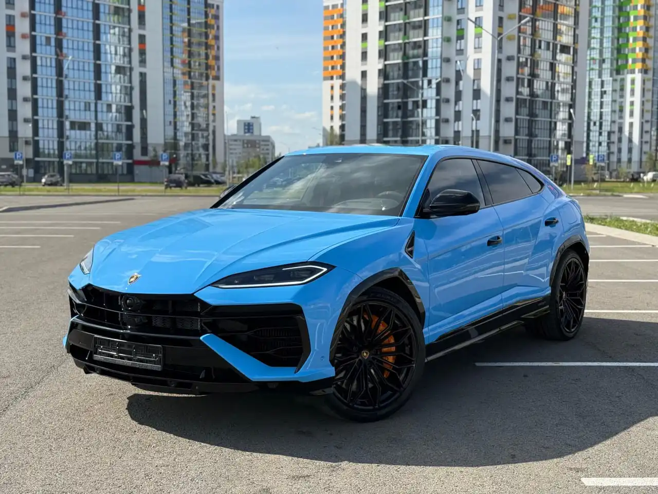 Продажа автомобиля Lamborghini Urus SE 2025 года - Авто в Краснодар