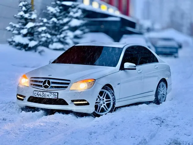 Mercedes-Benz w204 2010 г.в. в отличном состоянии - Авто в Казань