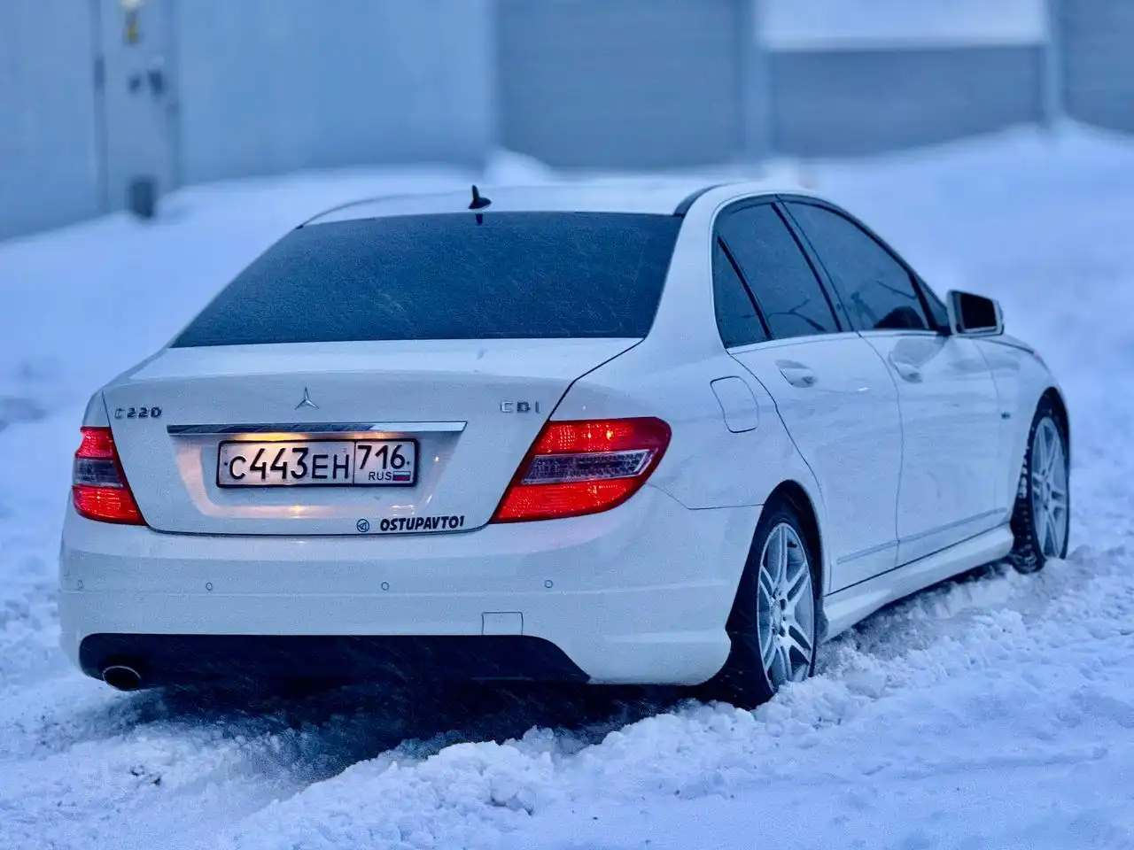 Mercedes-Benz w204 2010 г.в. в отличном состоянии - Легковые автомобили (Авто) в Казань