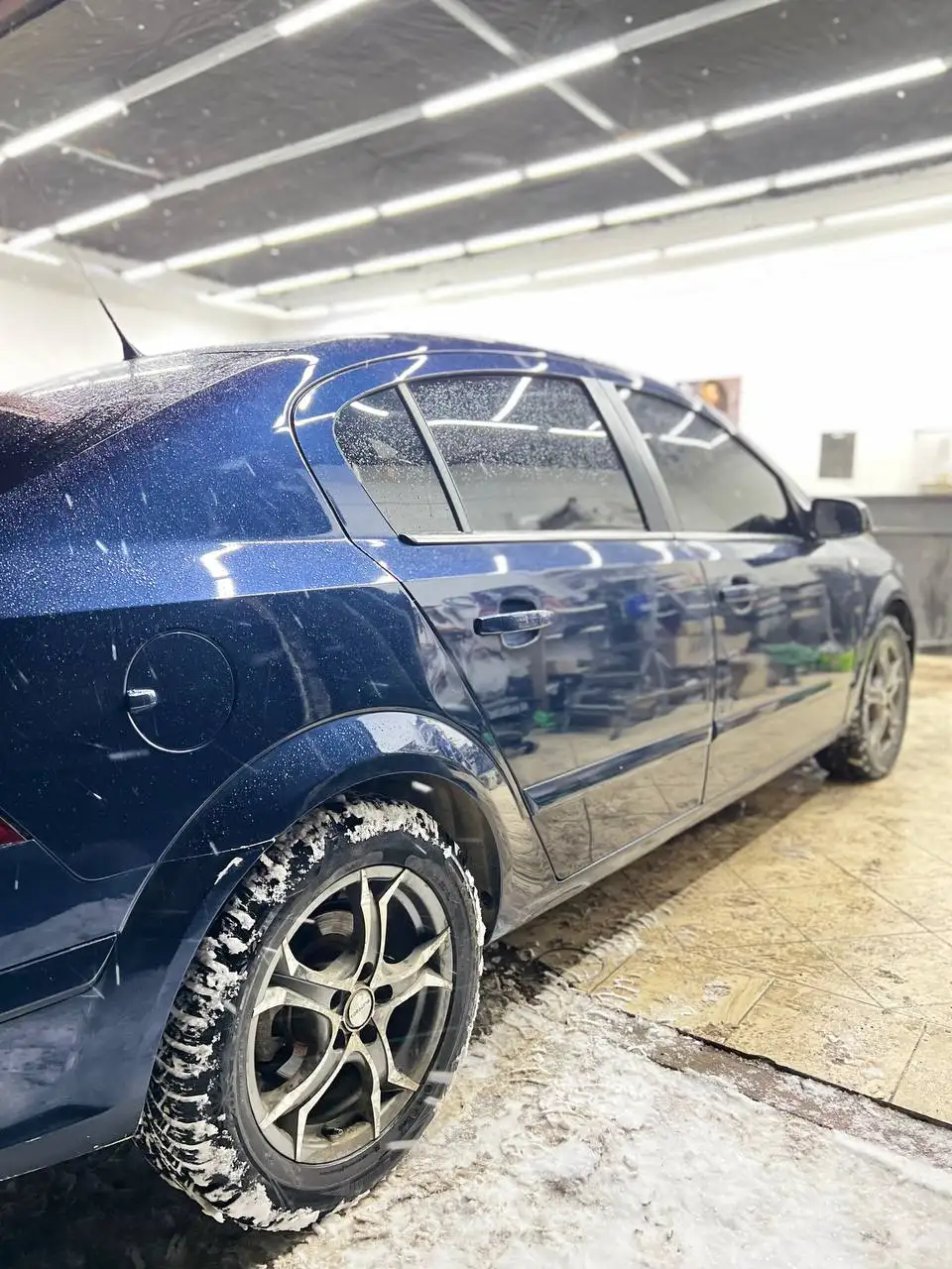 Opel Astra H 2011 года 1.6 на АМТ в отличном состоянии - Легковые автомобили (Авто) в Краснодар