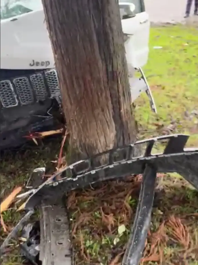 Jeep Grand Cherokee 4 поколение (WK2) 2015 после ДТП - Внедорожник (Авто) в Гагра