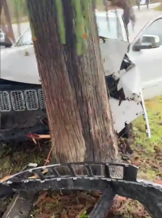 Jeep Grand Cherokee 4 поколение (WK2) 2015 после ДТП - Внедорожник (Авто) в Гагра