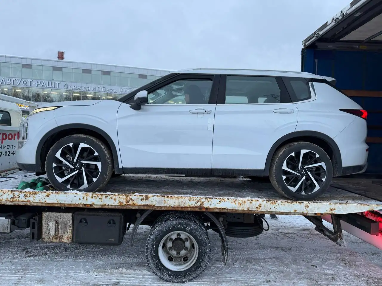 Продажа автомобилей Toyota Highlander и Mitsubishi Outlander - Мотоциклы/Скутеры в Чебоксары