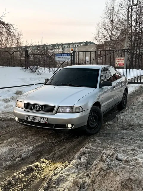 Ауди А4 1.6 101 л.с. 1995 год в отличном состоянии - Авто в Екатеринбург