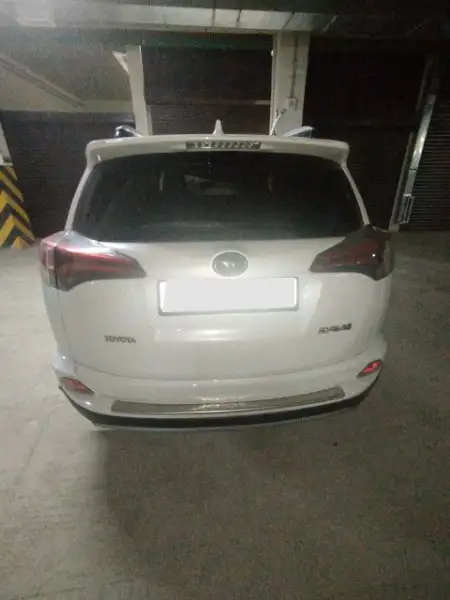 Toyota RAV4 4 поколение рестайлинг 2016 год после ДТП - Легковые автомобили (Авто) в Анапа