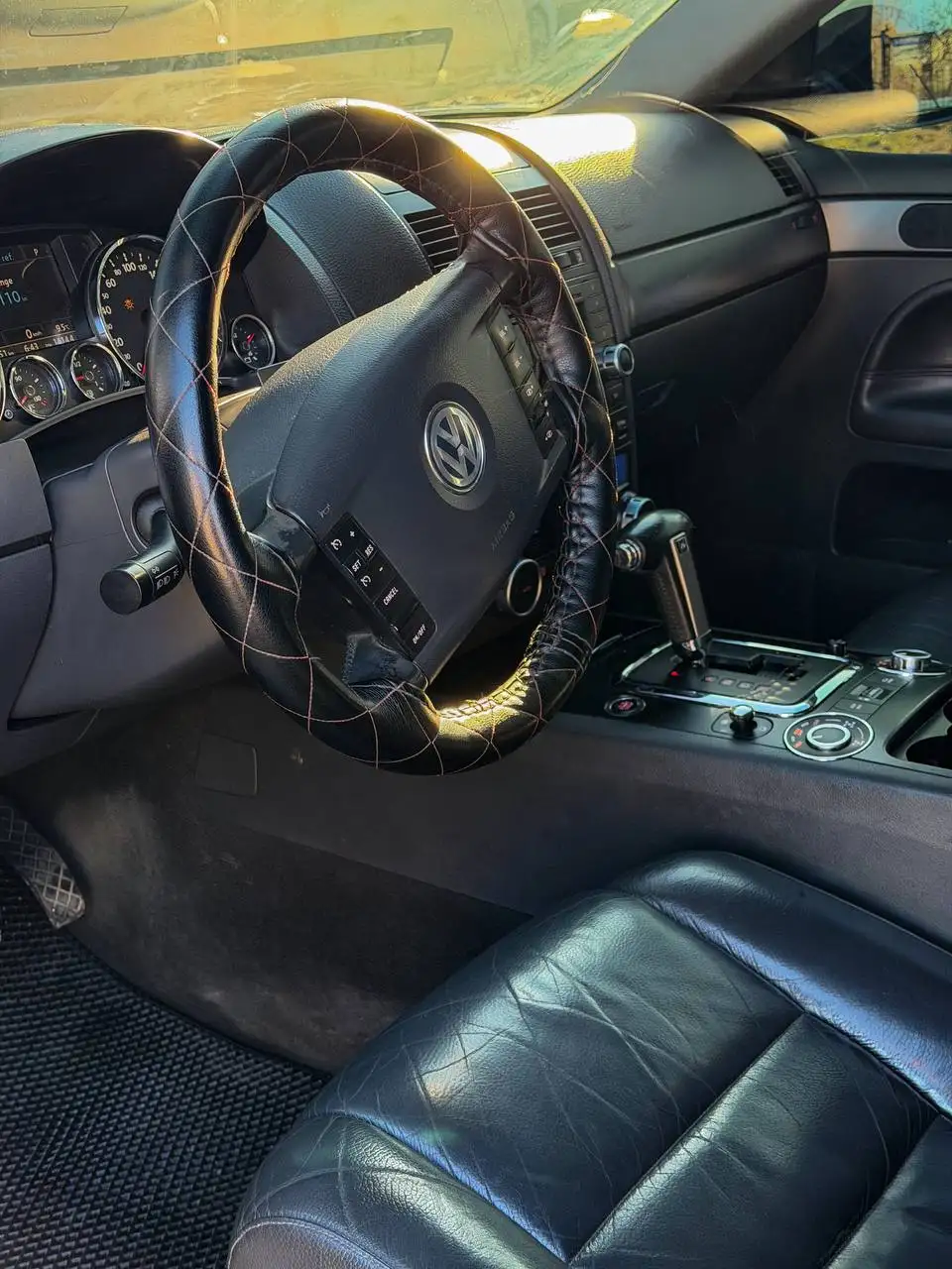 Продажа Volkswagen Touareg 2007 года, дизель 3.0 - Легковые автомобили (Авто) в Екатеринбург