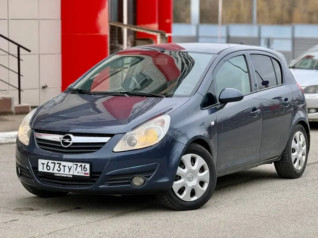 Продажа Opel Corsa 2009 года - Внедорожники в Казань