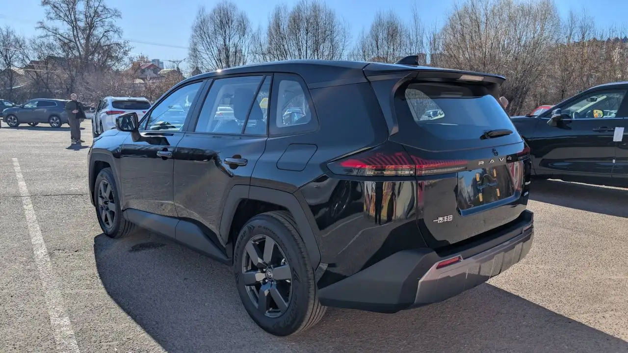 Toyota RAV4 2.0 бензин AWD 2026 - Авто в Чебоксары