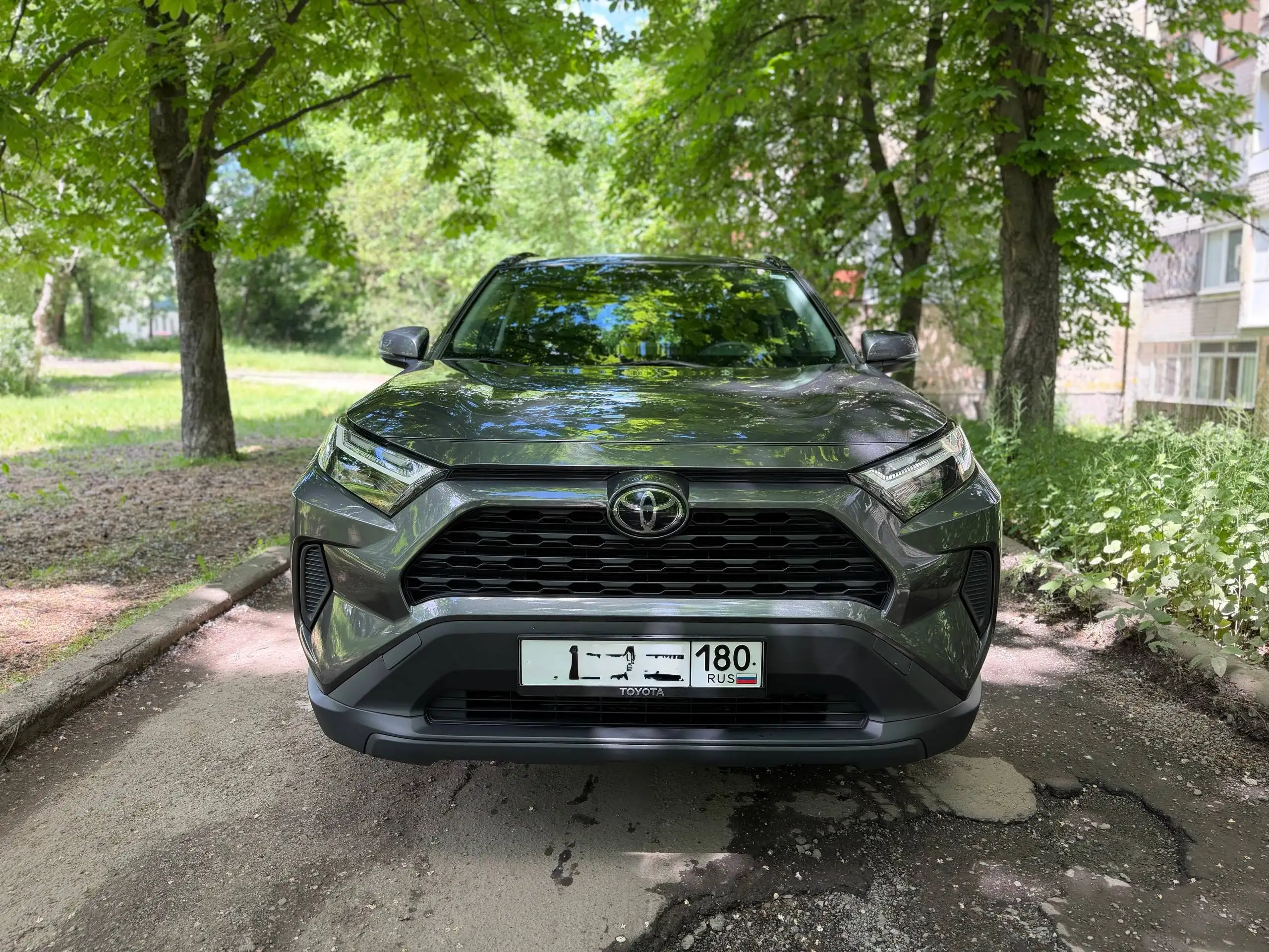 Toyota RAV4 2022 - Авто в Донецк