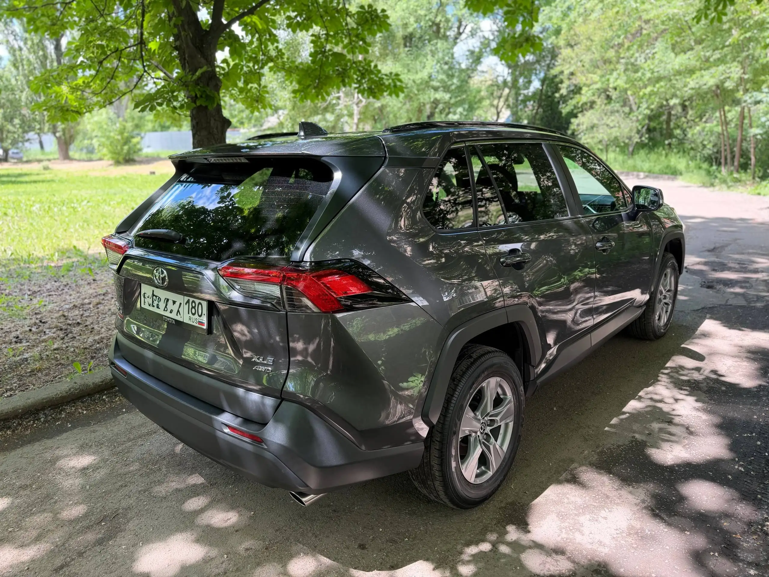 Toyota RAV4 2022 - Авто в Донецк