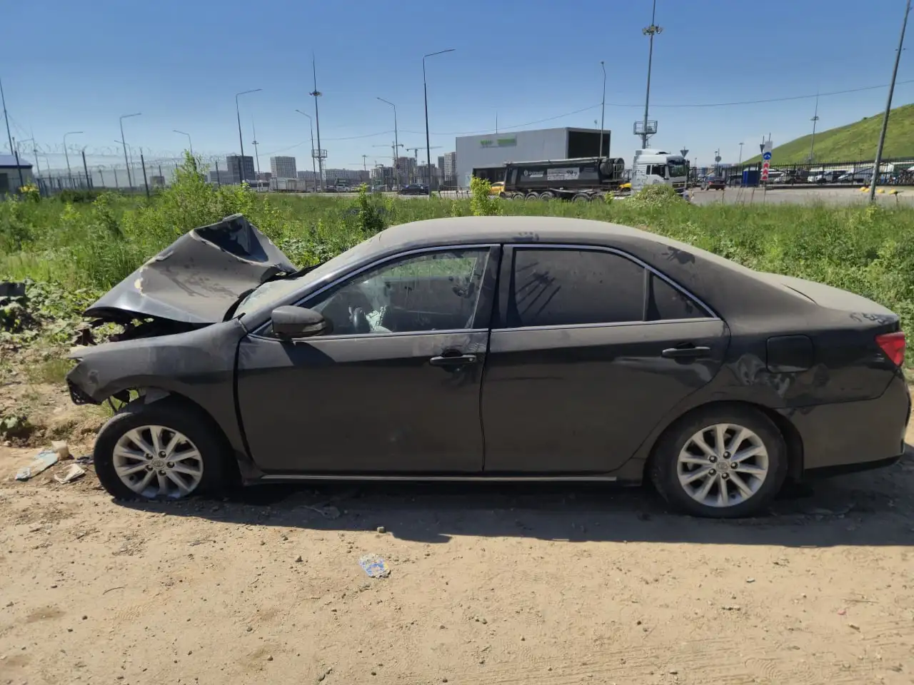 Toyota Camry 7 поколение (XV50) 2012 после ДТП - Автомобили с пробегом (Авто) в Москва