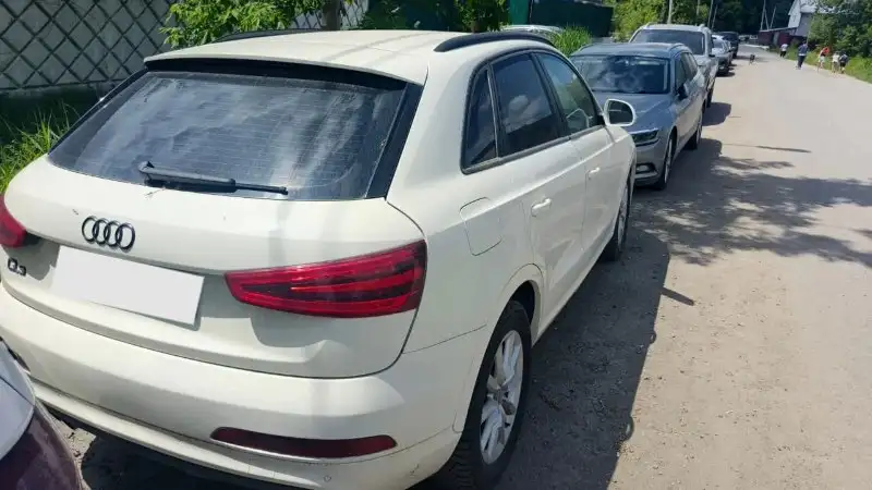 Audi Q3 2013 - Легковые автомобили (Авто) в Хабаровск