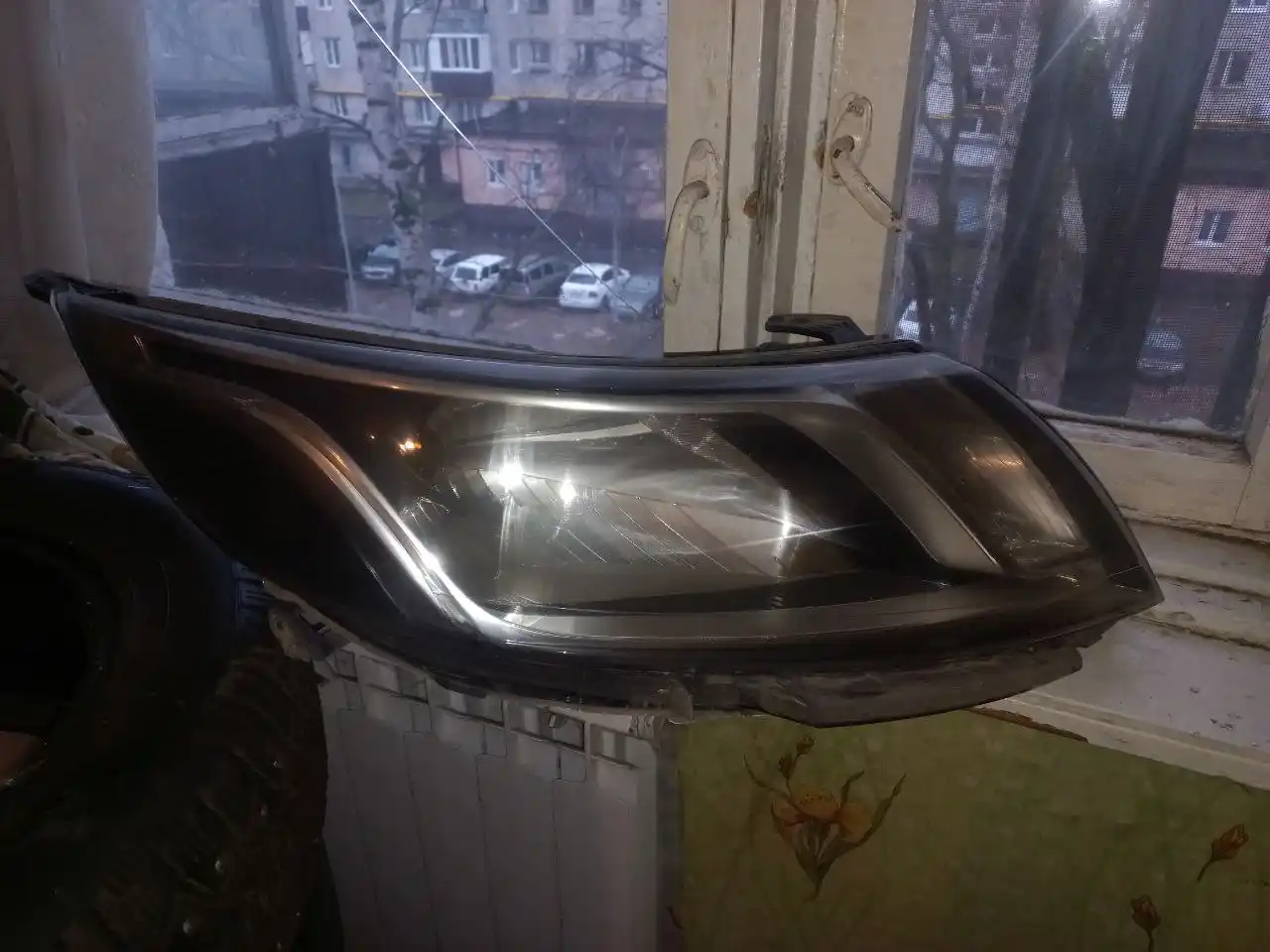 Фара правая Kia Rio 3 до рестайлинга