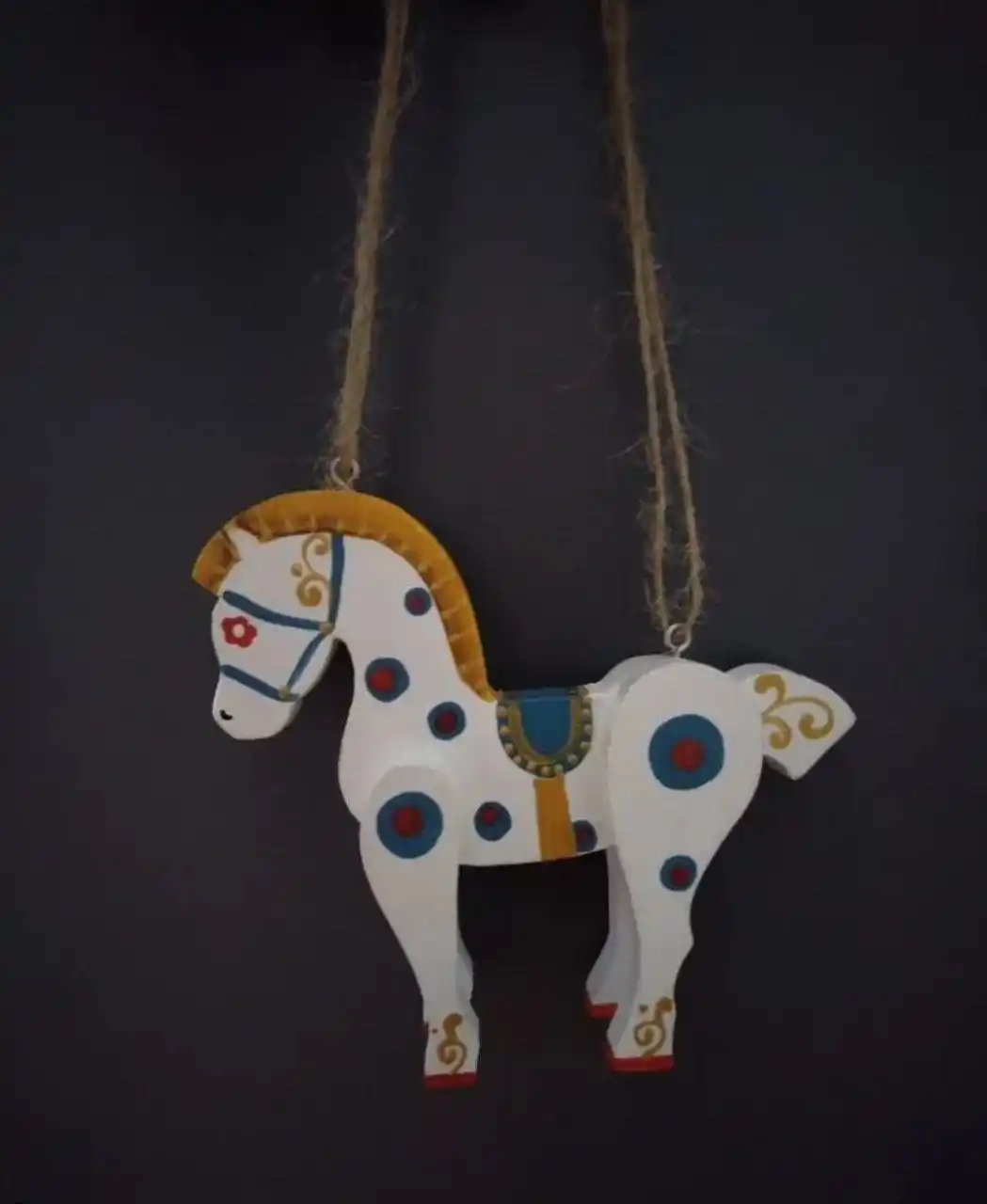 Щелкунчик на елку с лошадкой