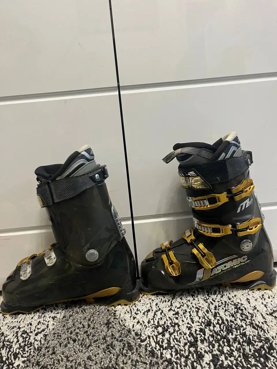 Горные ботинки Atomic