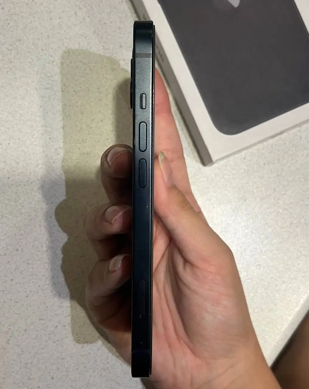 Продам iPhone 13 128 ГБ в идеальном состоянии