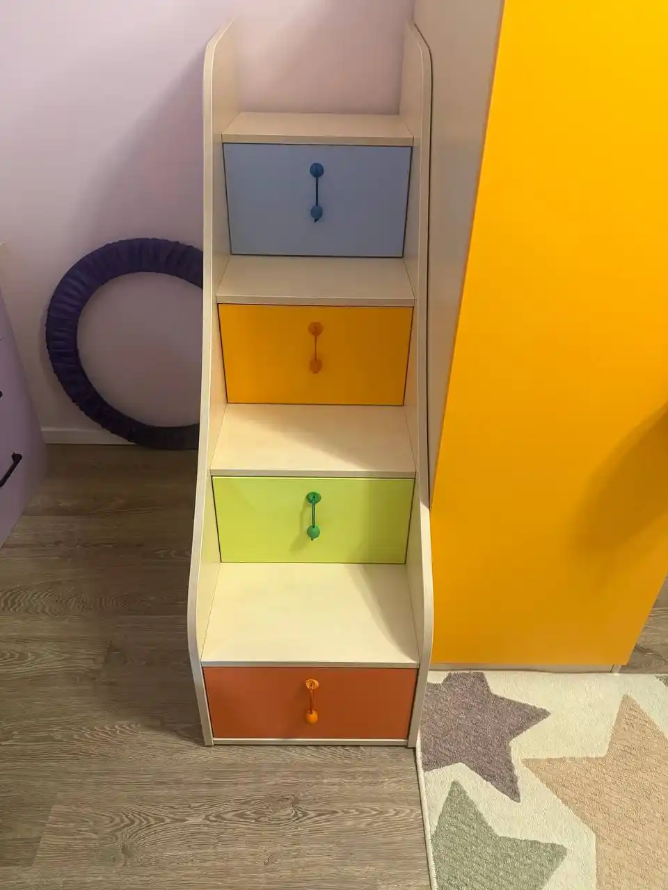 Двухъярусная кровать и шкаф МИА