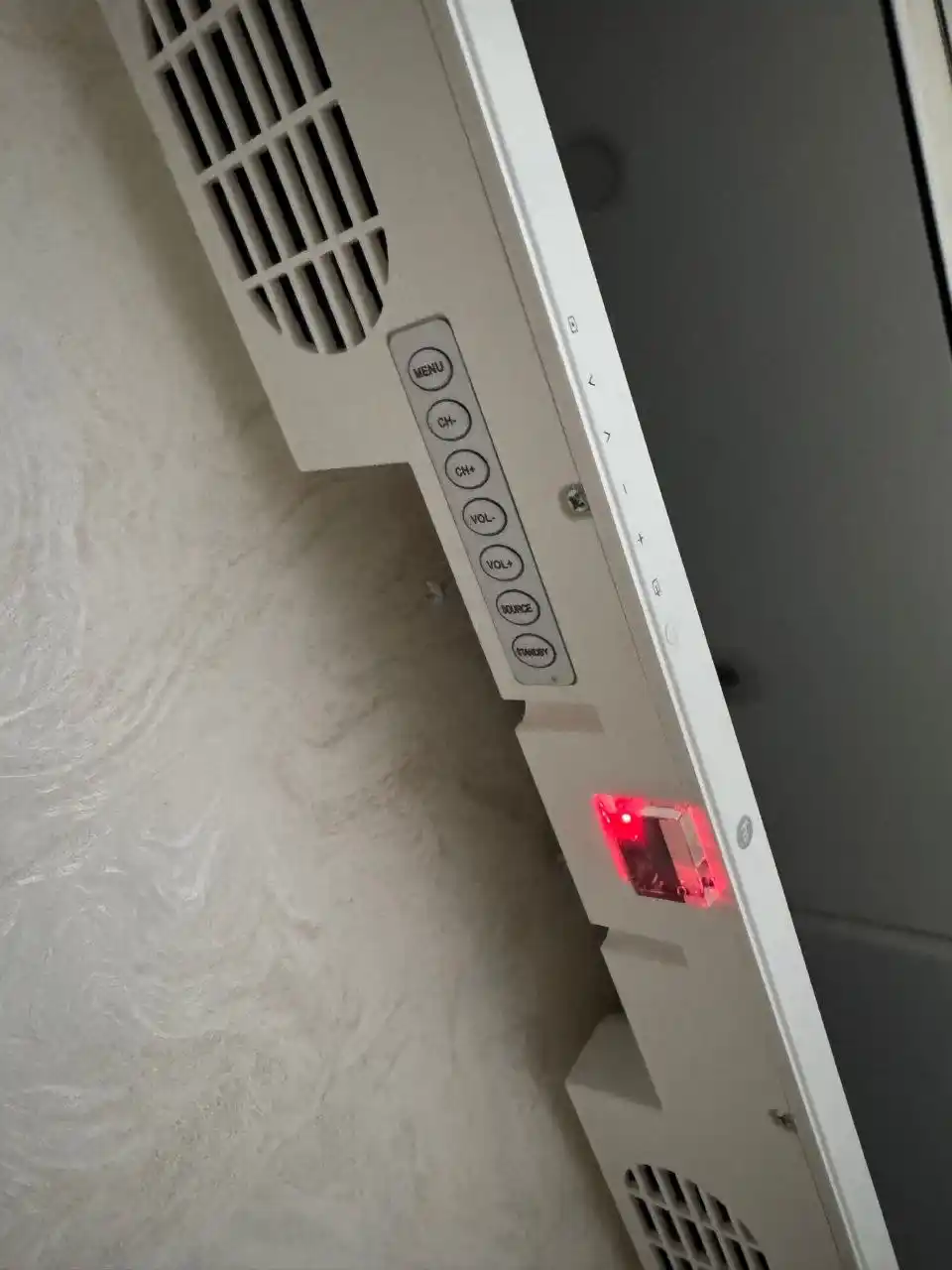 Телевизор с Smart TV