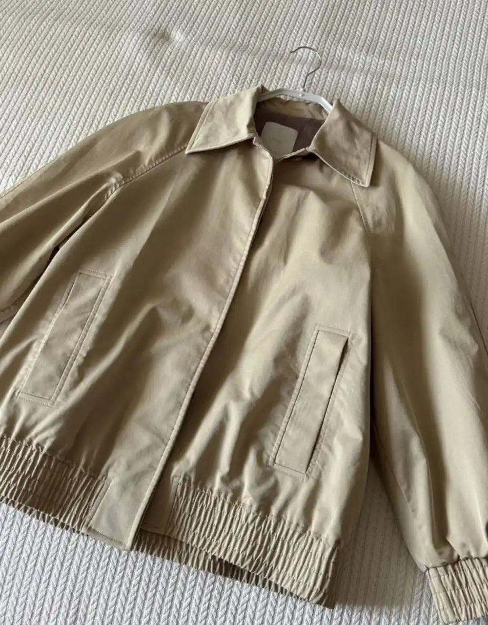 Куртка Mango Solito бежевого цвета