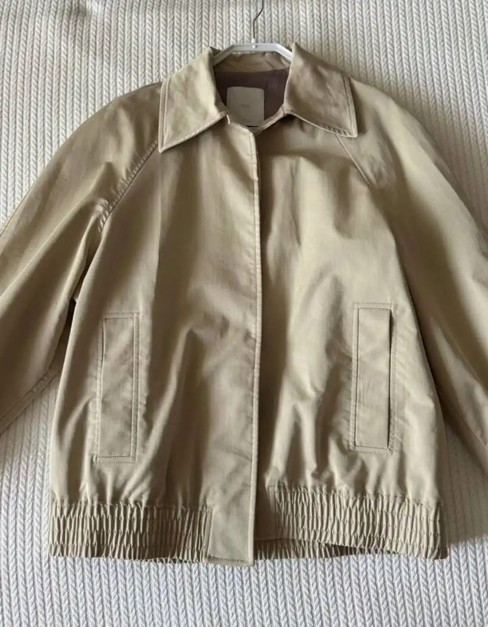 Куртка Mango Solito бежевого цвета