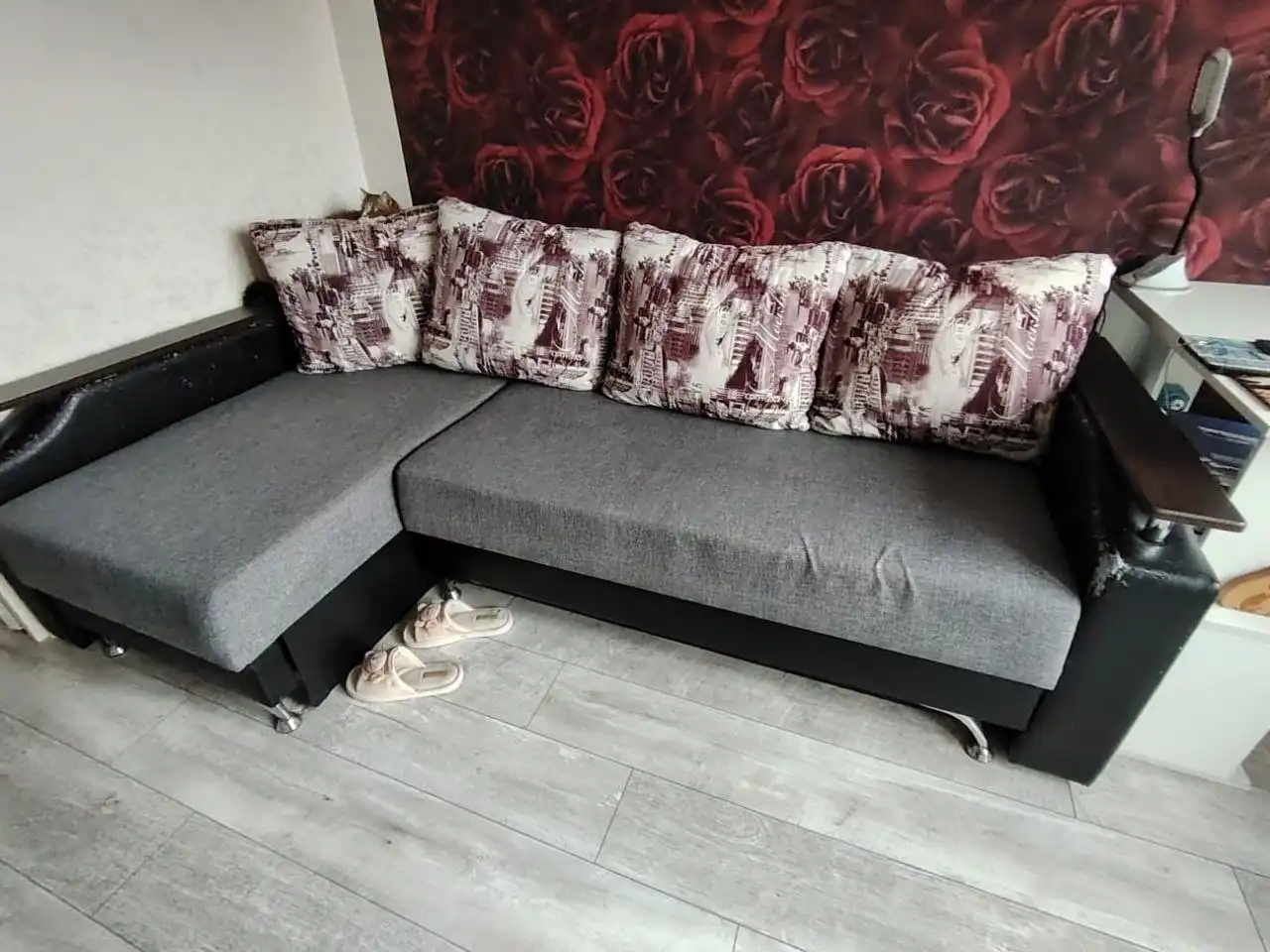 Отдам диван б/у