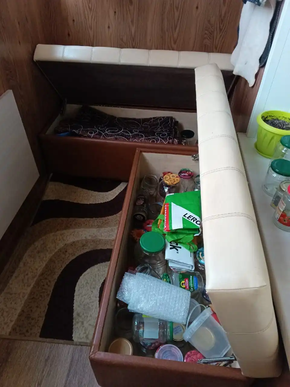 Продам банкетки-пуфики