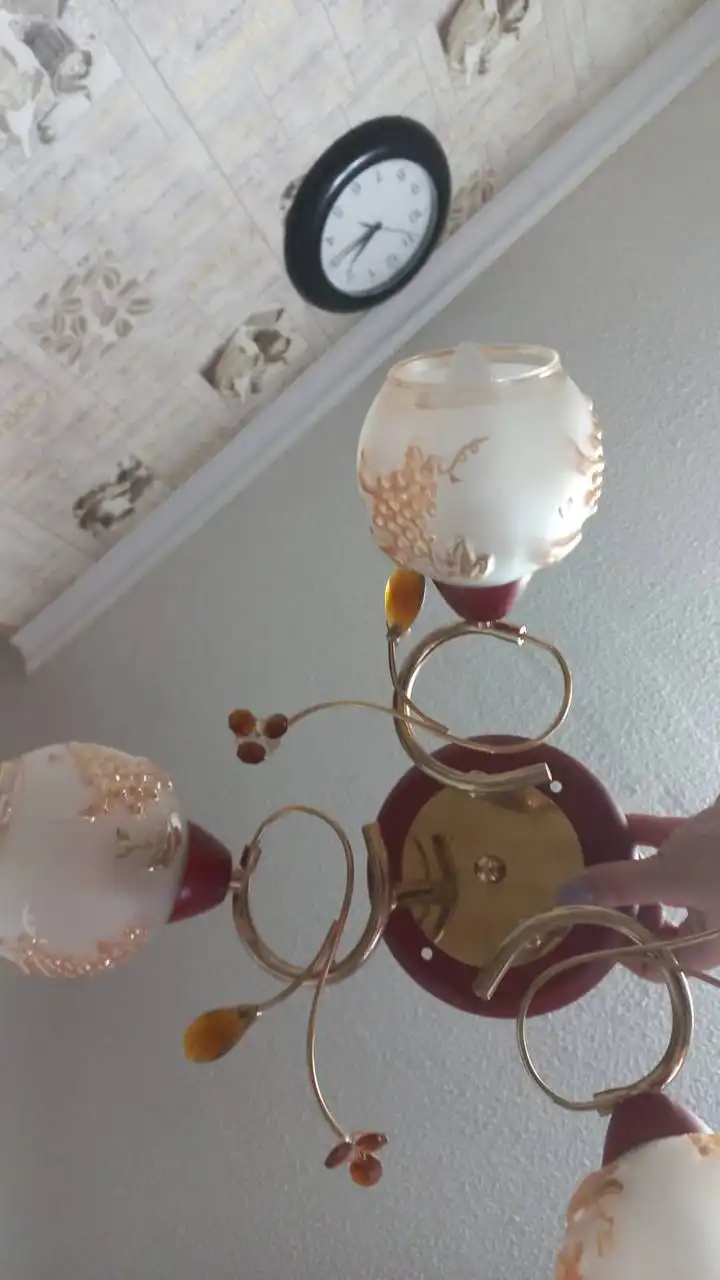 Люстра и бра в отличном состоянии