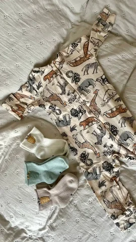 Боди и носочки для детей 6-12 месяцев - Товары для детей в Подольск