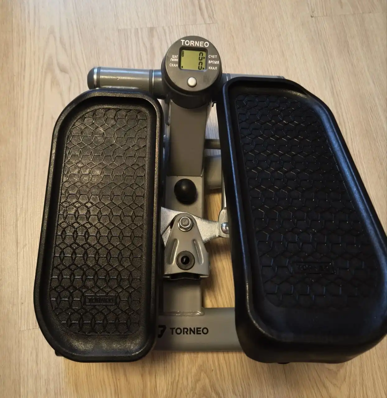 Степпер Torneo и спортивный инвентарь