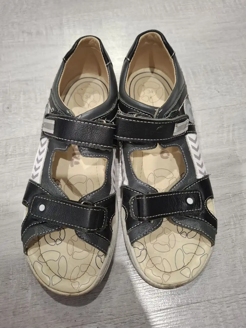 Продам детскую обувь на мальчика