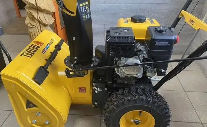 Бензиновый снегоуборщик Denzel SB 560 новый в коробке