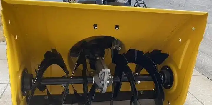 Бензиновый снегоуборщик Denzel SB 560 новый в коробке