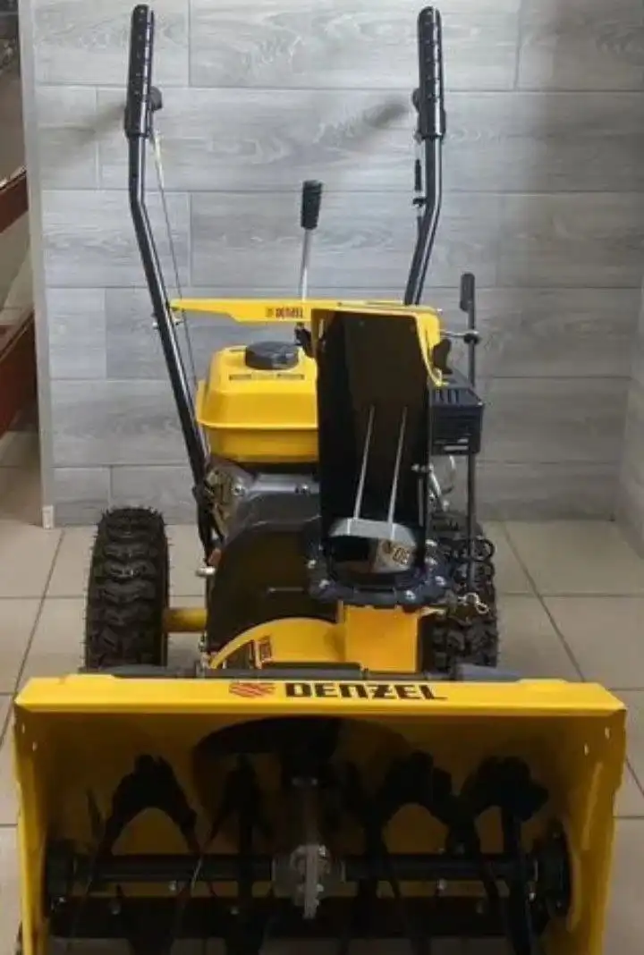 Бензиновый снегоуборщик Denzel SB 560 новый в коробке