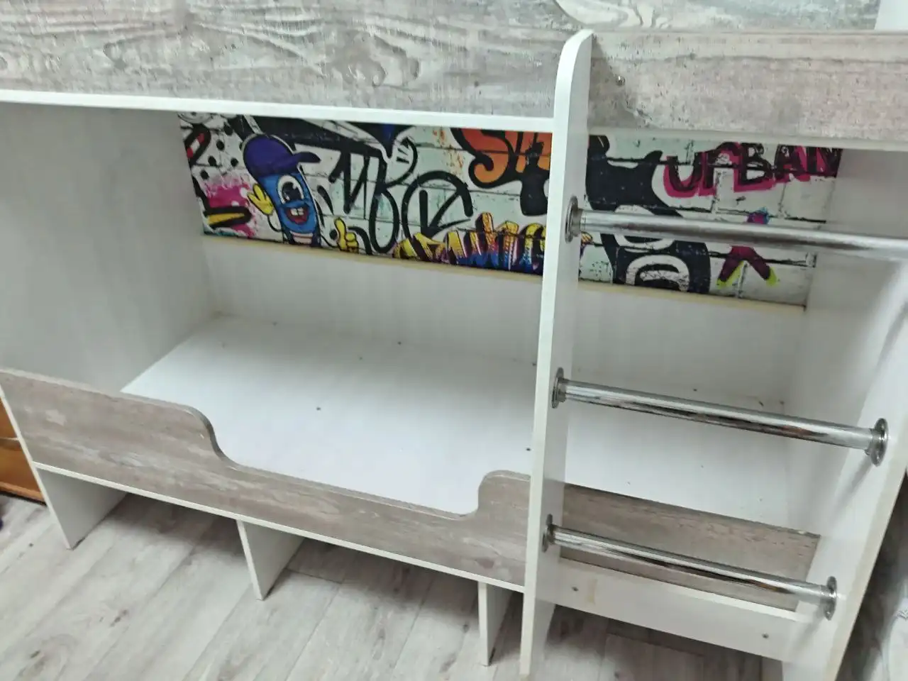 Продажа двухъярусной кровати