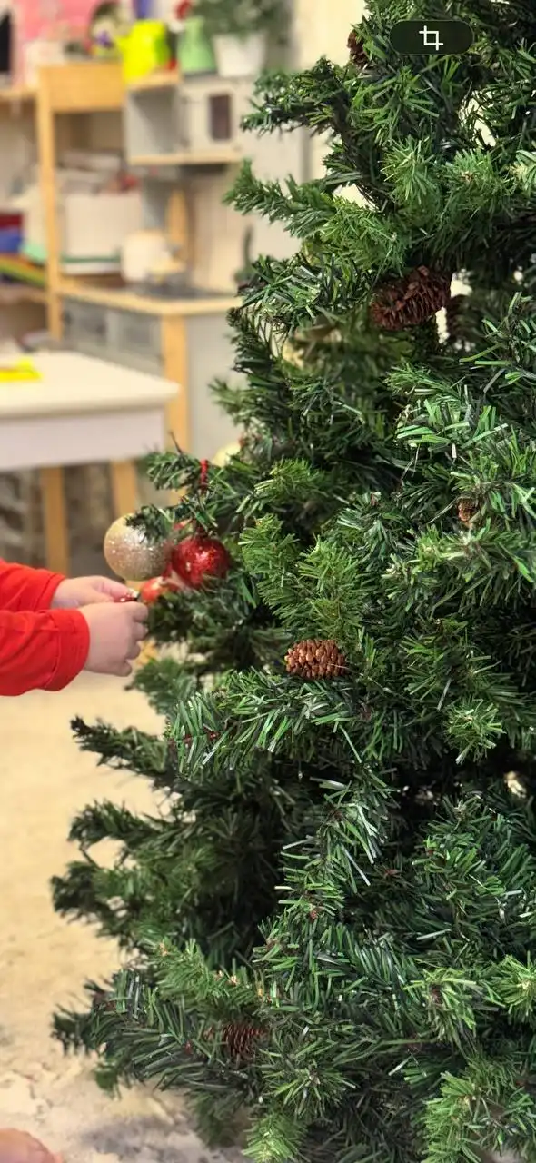Продам елку ПВХ высотой 240 см