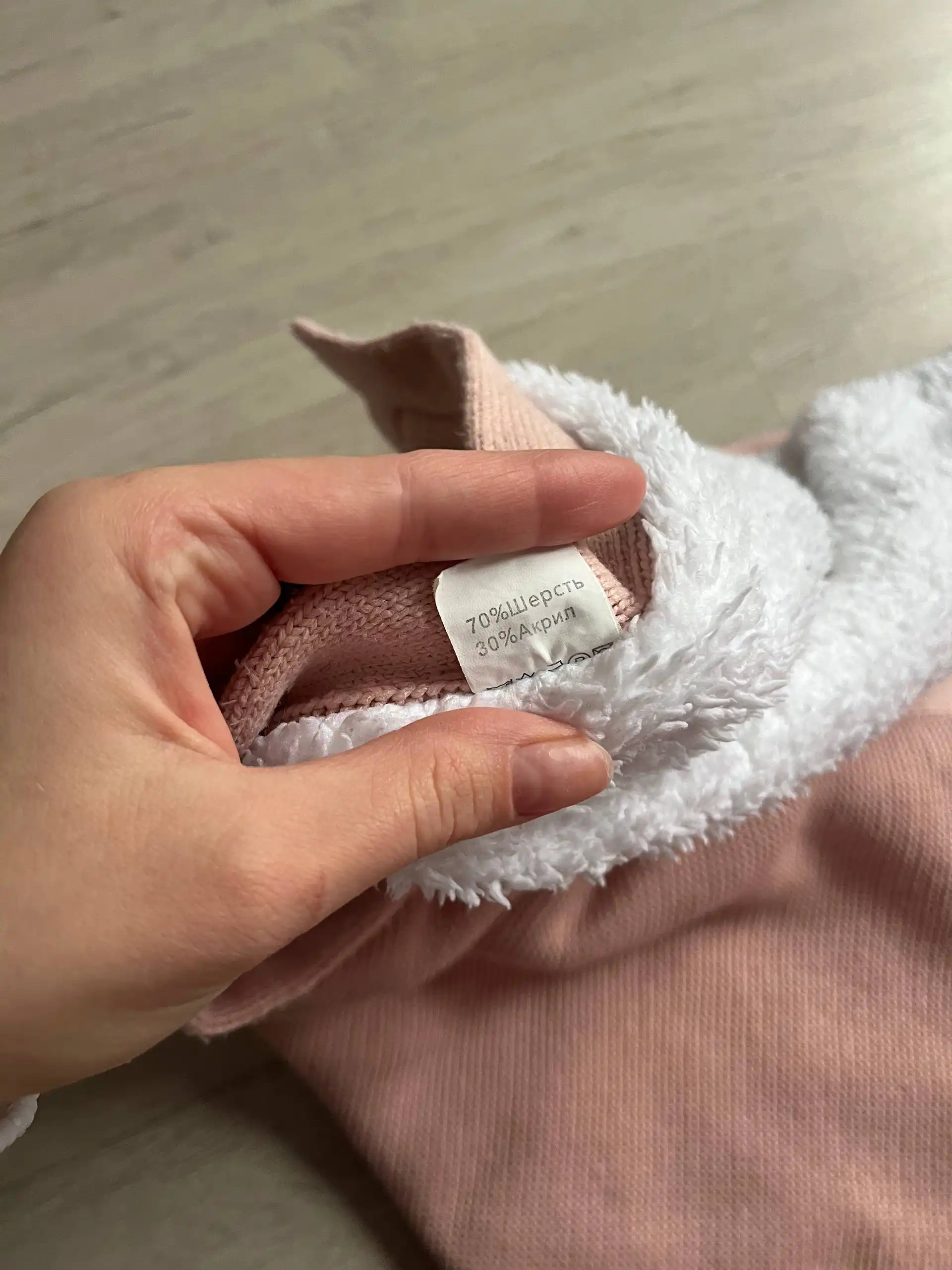 Розовый конверт-плед и бежевое одеялко для новорожденных