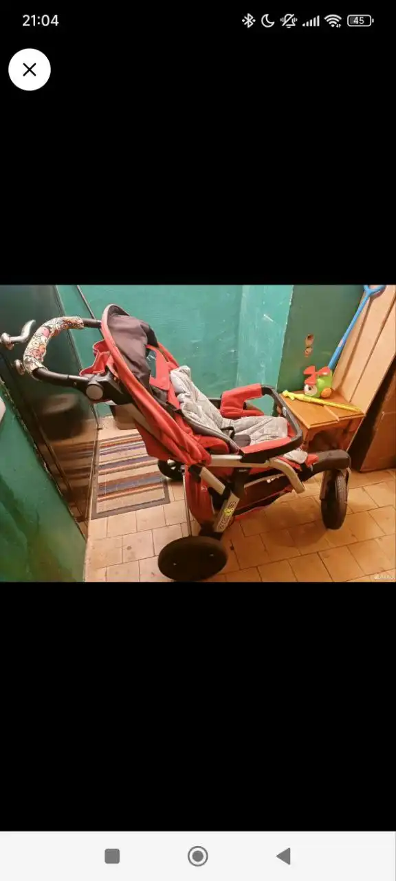 Коляска Chicco с матрасом и накладкой на ручку