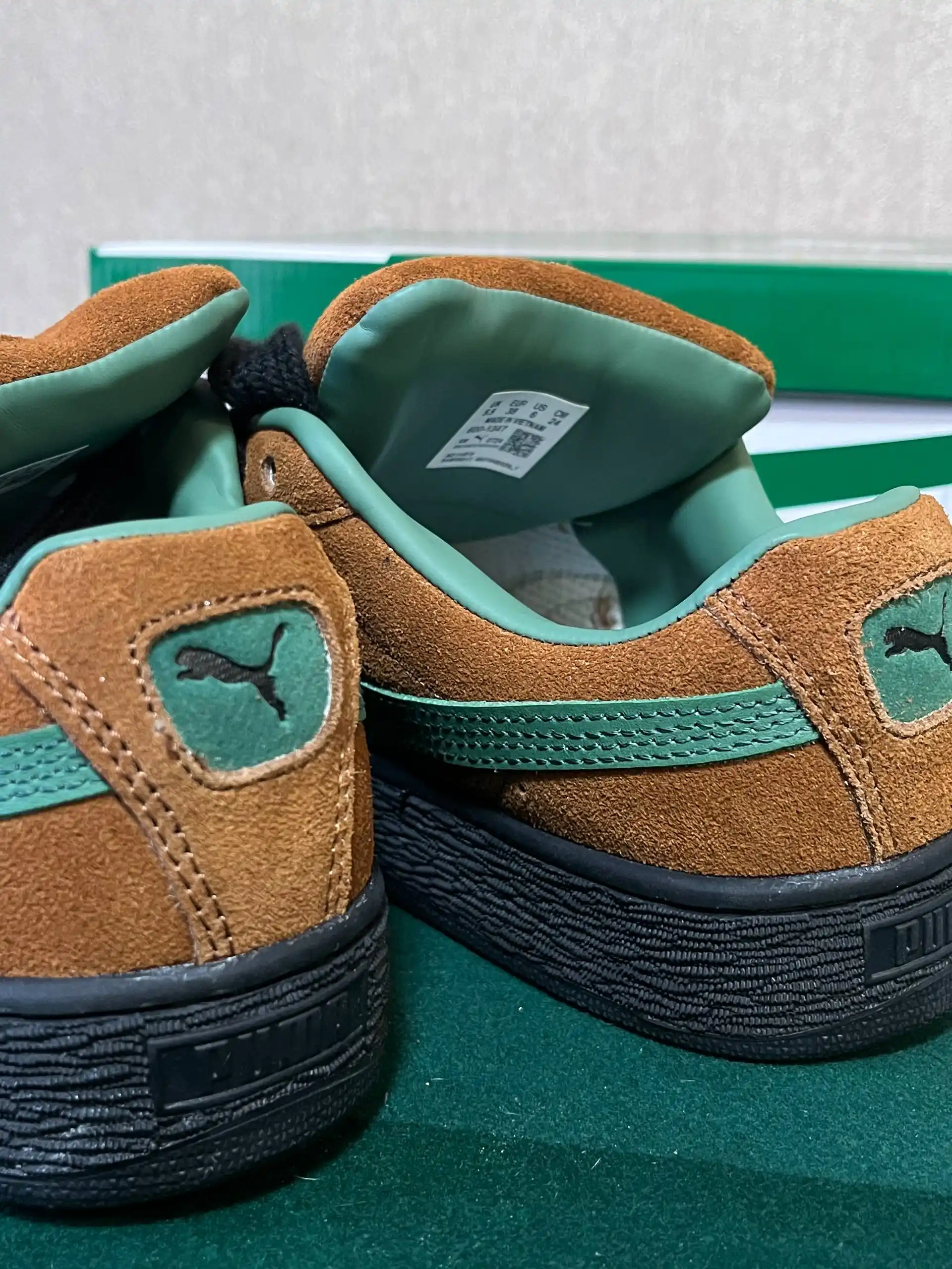 Продажа кроссовок