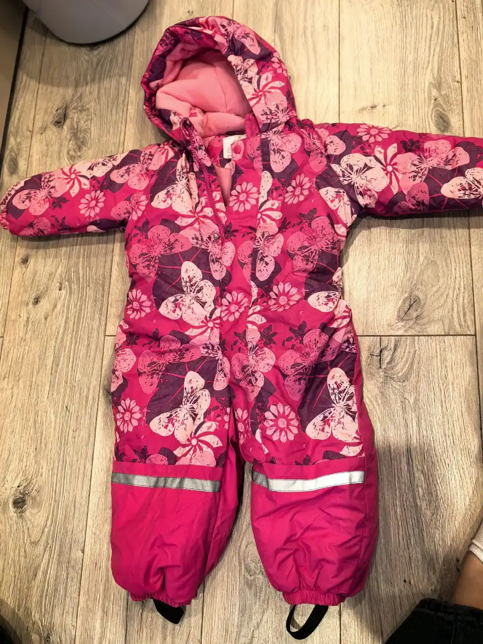 Новые куртка и комбинезон