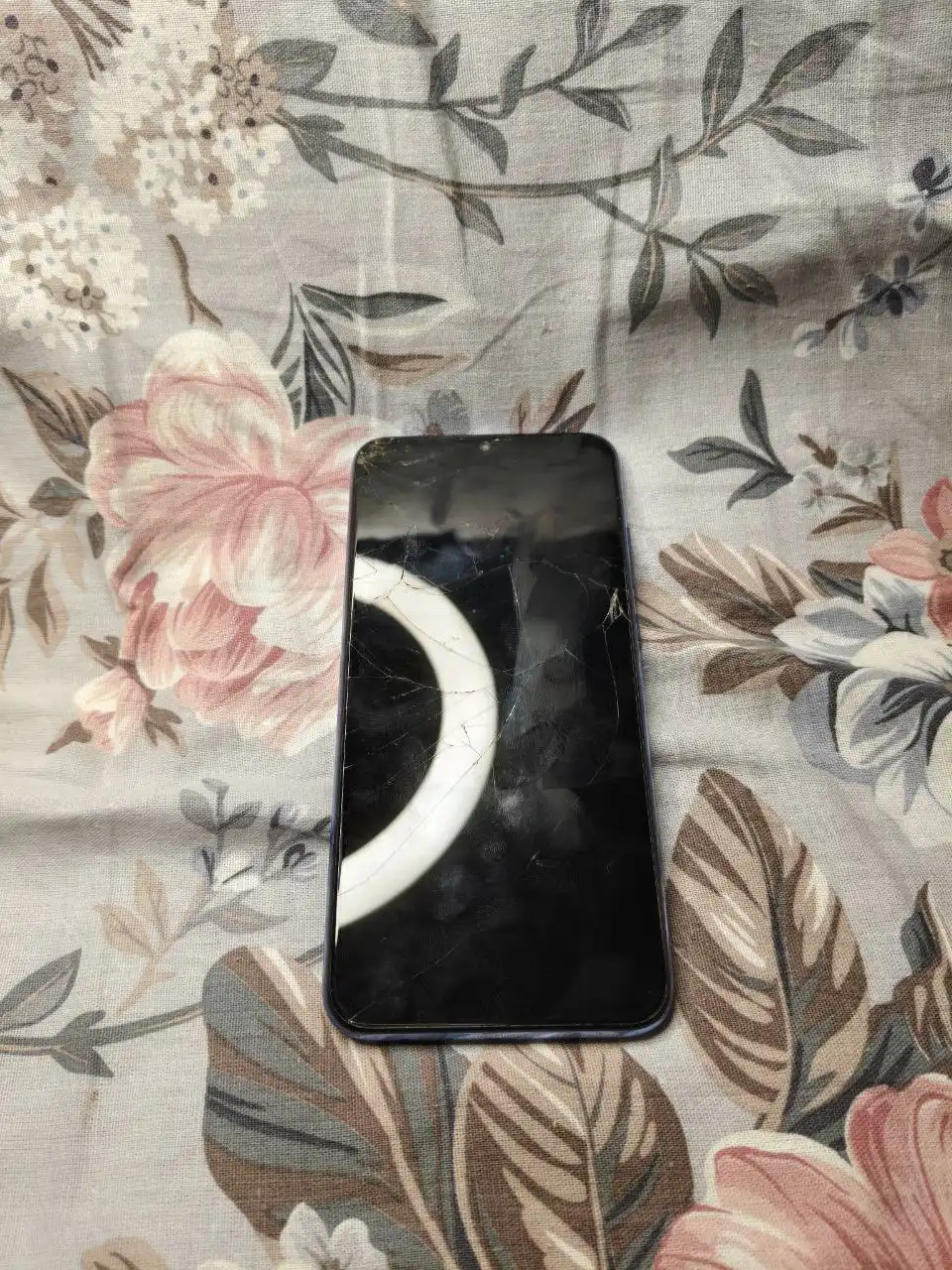 БУ телефон Хонор 10 лайт