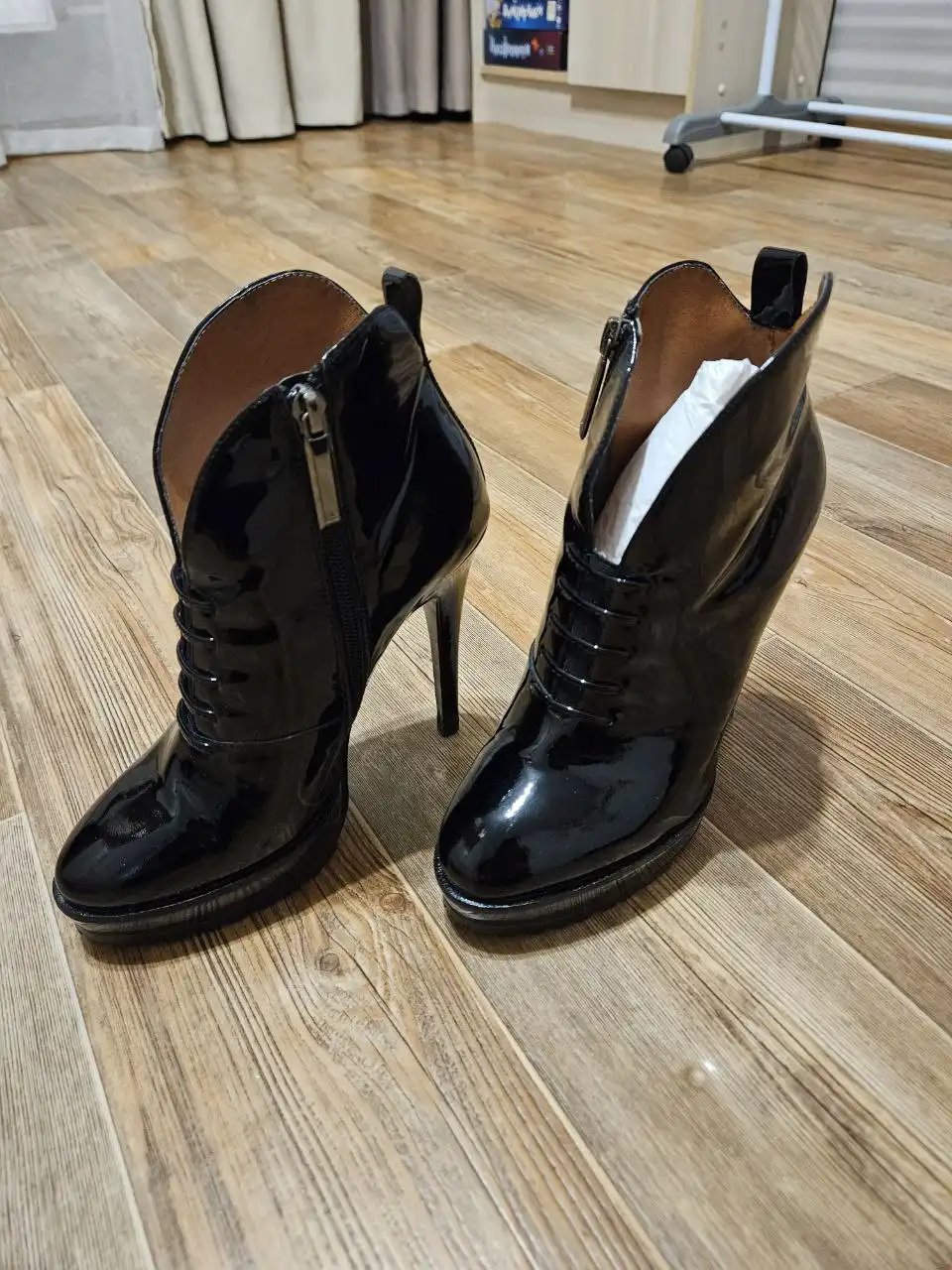 Кроссовки 35 размер