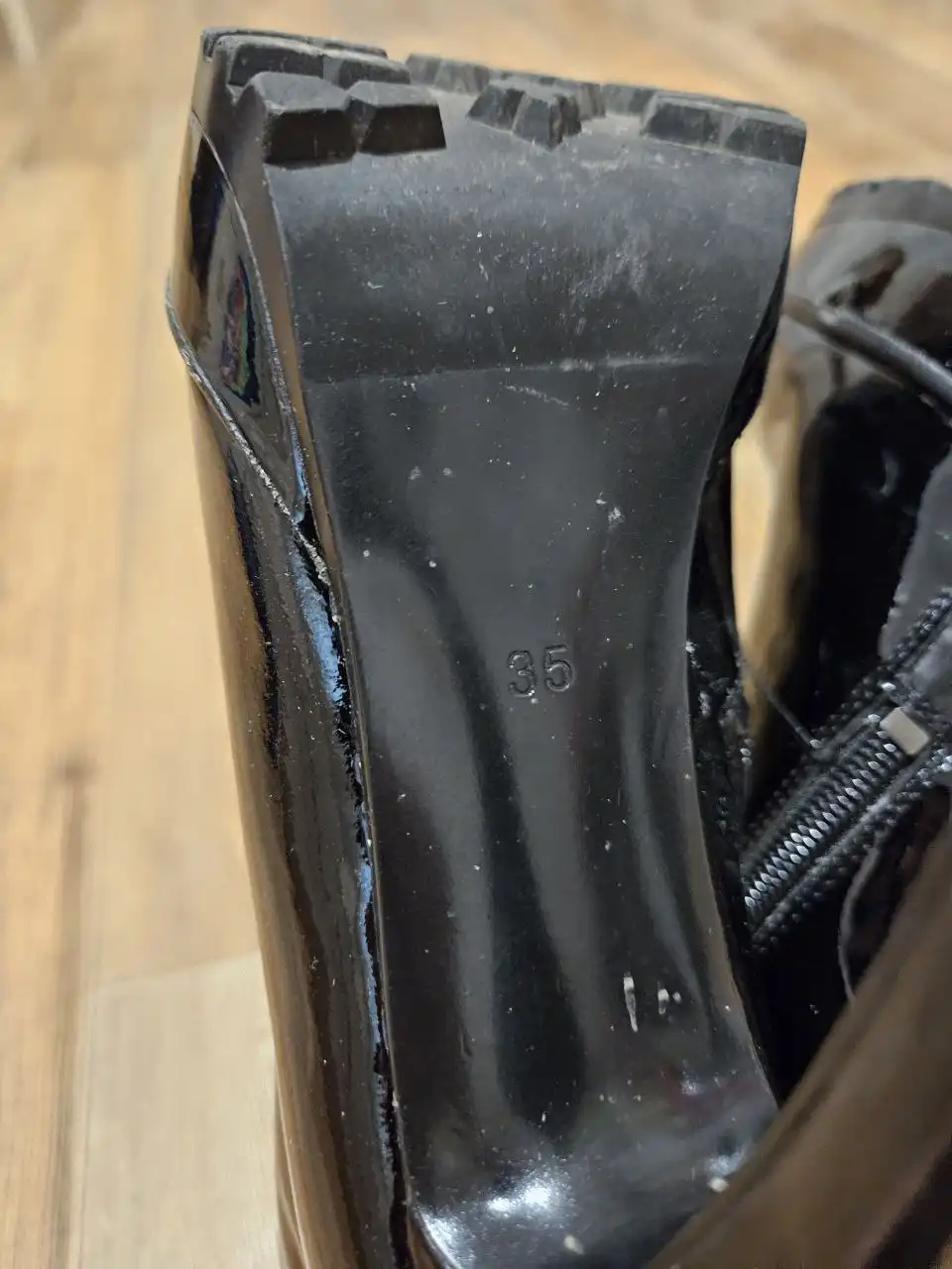 Кроссовки 35 размер