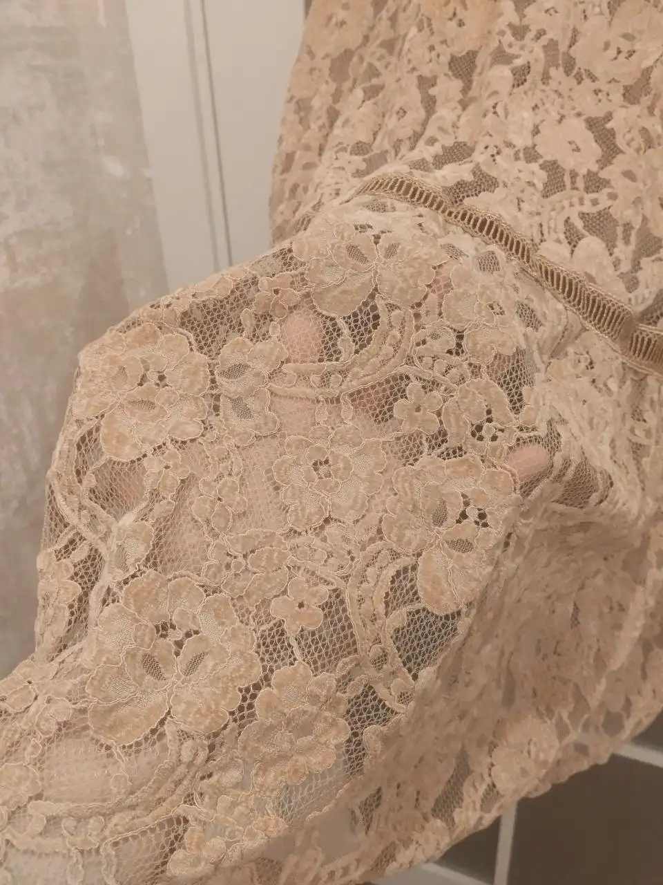 Продам платье кружево 50-52