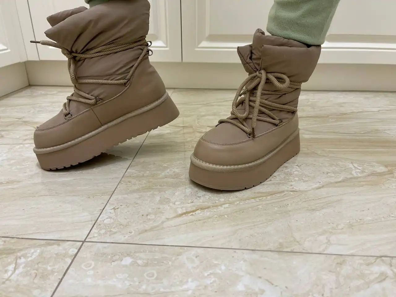 Женские луноходы на меху