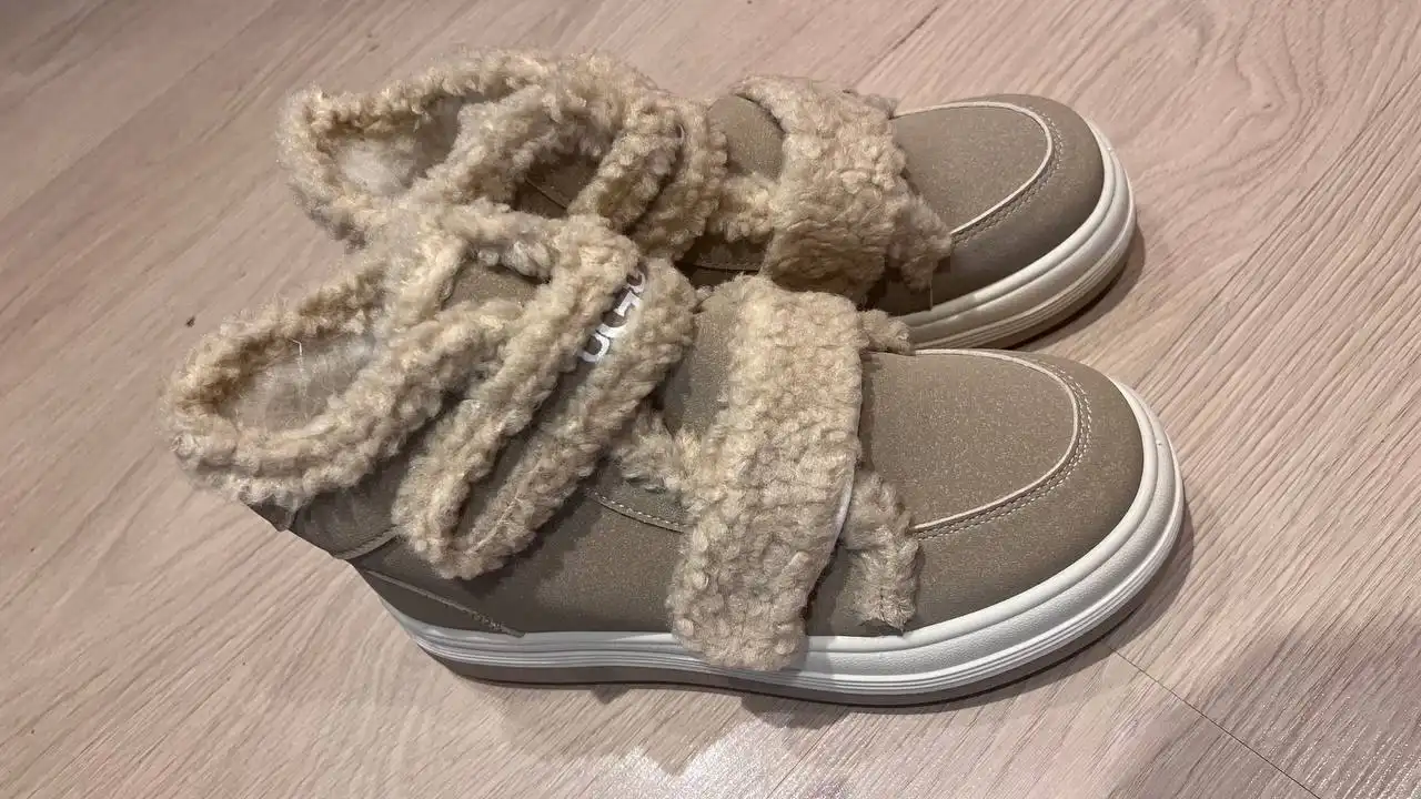 Новые туфли на размер 39