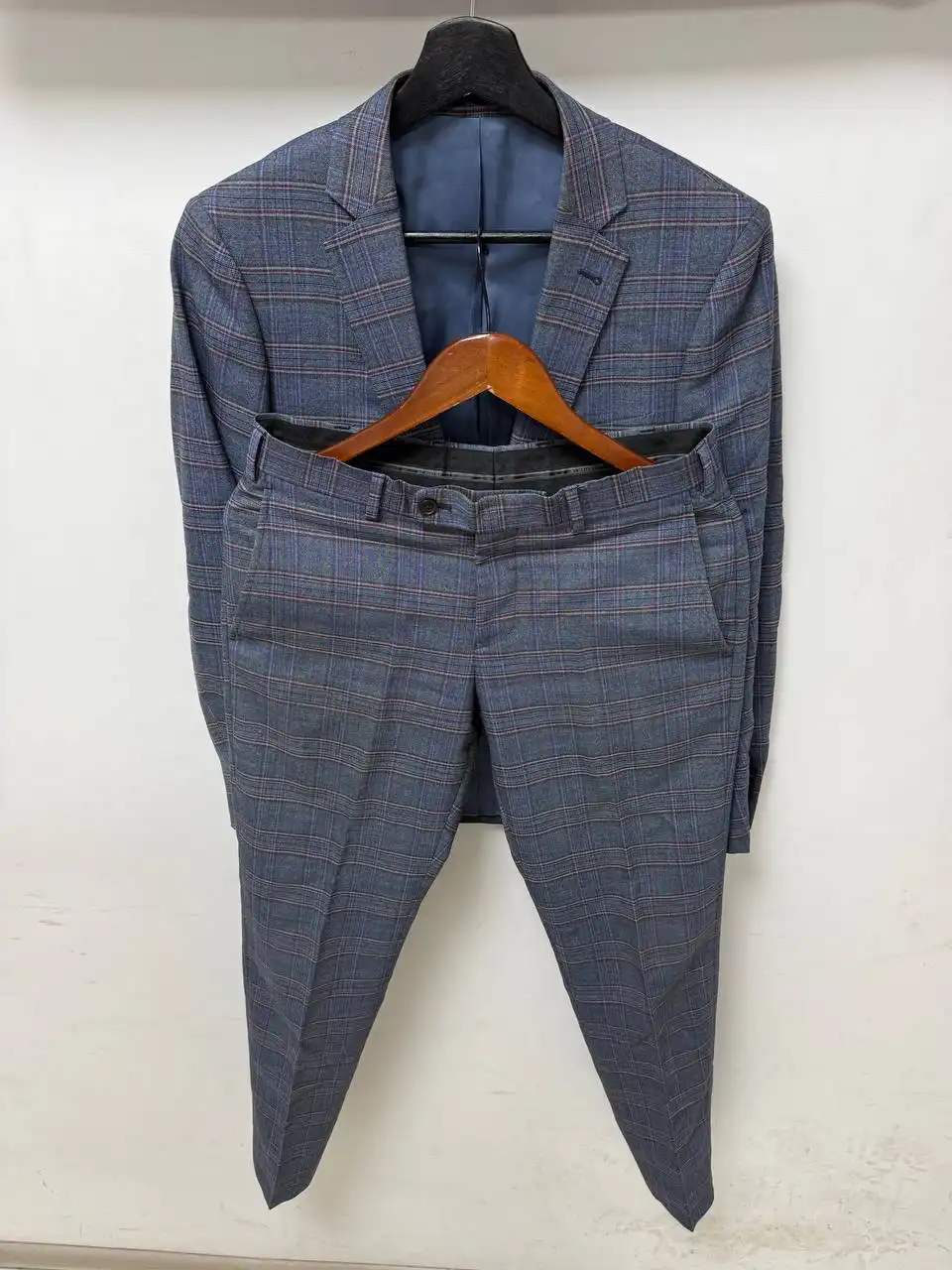 Продам костюм двойка Albione 46 размер