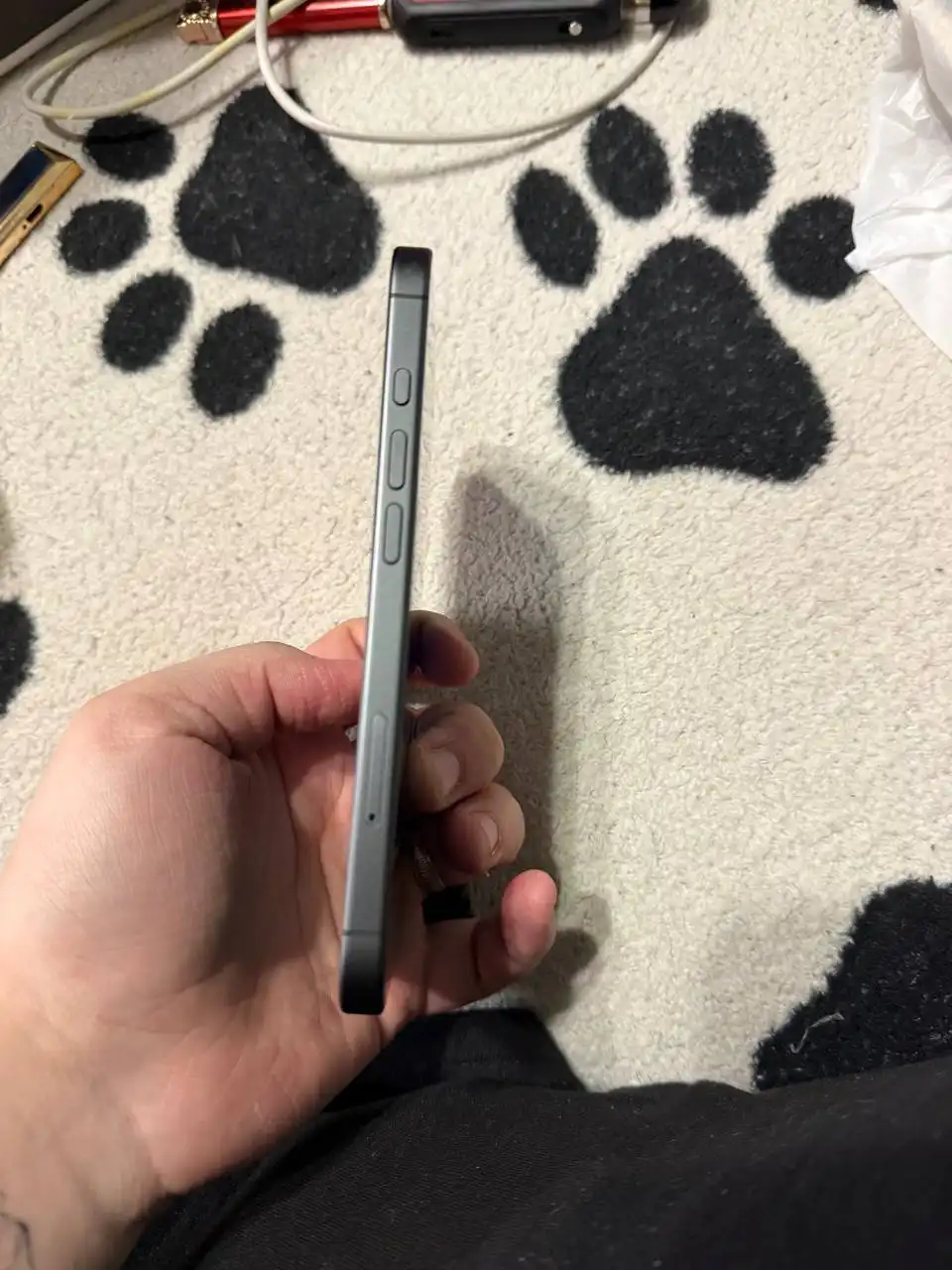 Продам iPhone 17 абсолютно новый