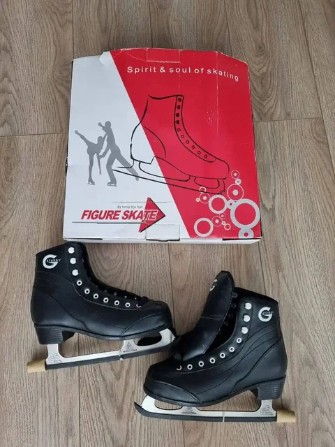 Новые фигурные коньки 39-го размера - частное объявление в Мытищи
