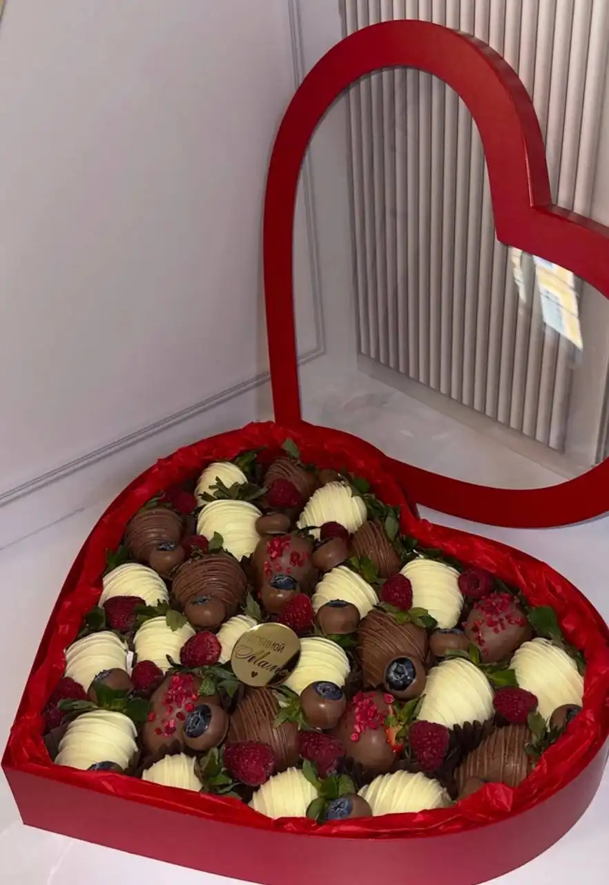 Ягодные бенто-десерты в шоколаде - Сладости/Десерты (Барахолка) в Мытищи